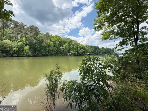 Deep-Water Lakefront Land Lot