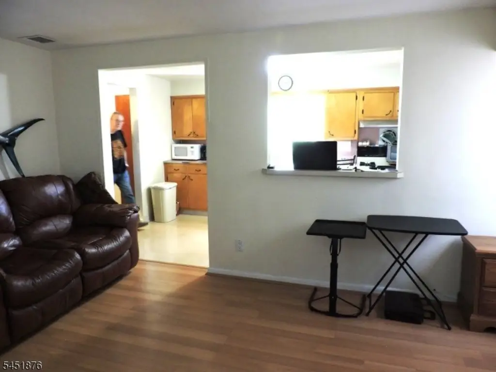 Picture 16