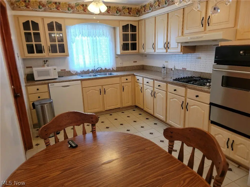 Picture 9