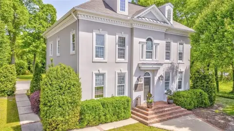 Downtown Calhoun Professional Office Building