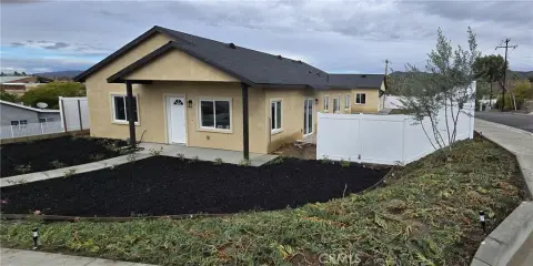 New Duplex Near Lake