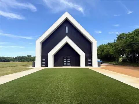 Wedding & Events Venue on Land