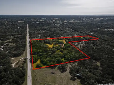 Unrestricted Land in Hill Country