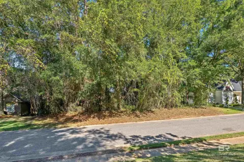 Fairhope Residential Lot on Fairway