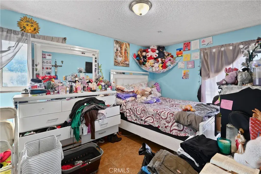 Picture 25