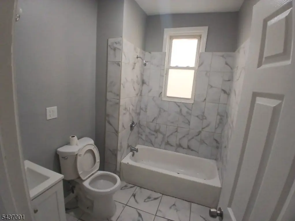 Picture 5