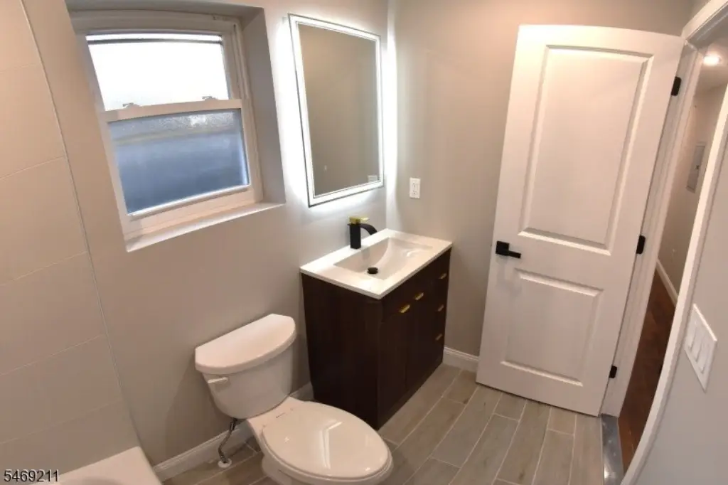 Picture 25