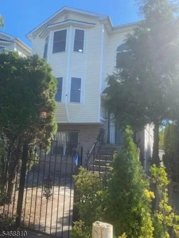 Picture 3