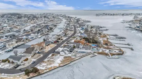 Waterfront Lot in Shelter Cove