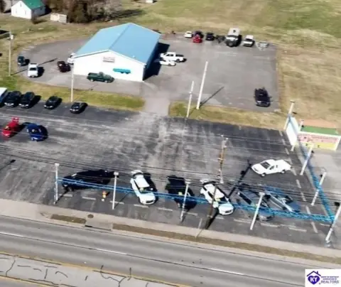 Campbellsville Commercial Lot with Building