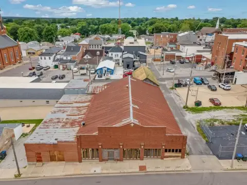 Versatile Commercial Building in Waterloo