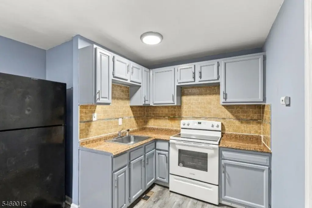 Picture 9