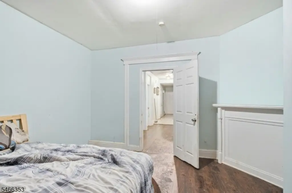 Picture 9