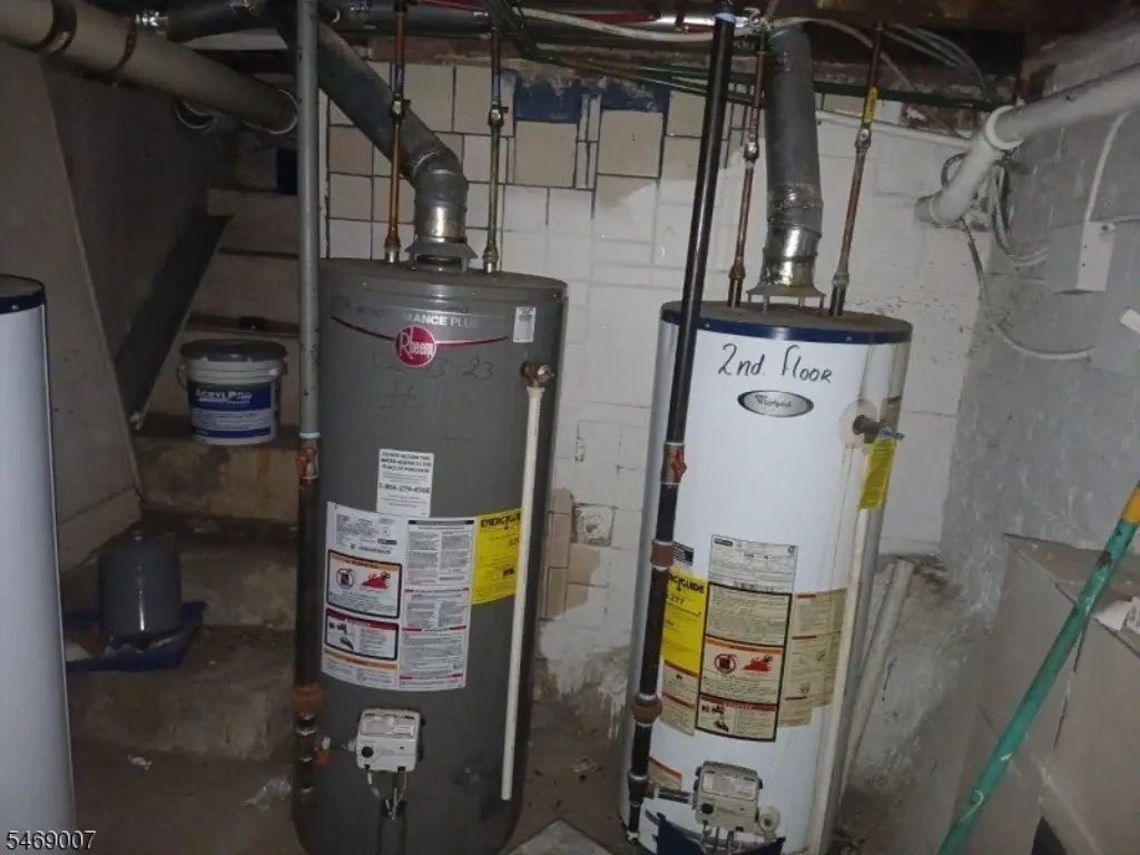 Picture 18