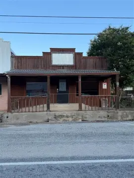Blanket Office Building on Main