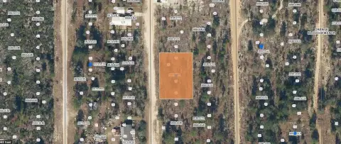 Residential Land in Interlachen, FL