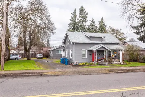 Salem Fourplex with Rental Income