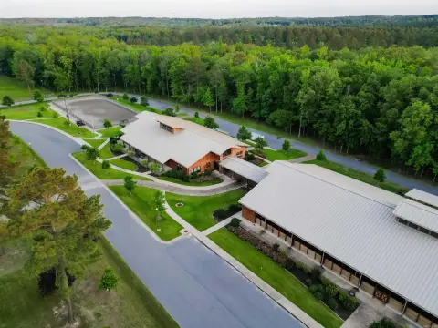 Equestrian Estate with Extensive Facilities