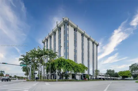 North Miami Office Space Available