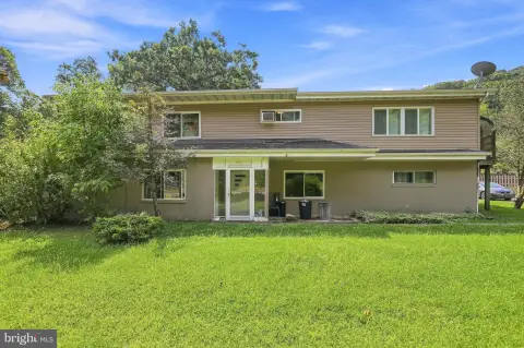 Three-Unit Triplex with Detached Garage