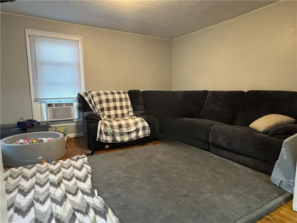 Picture 9