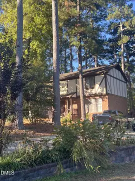 Well-Maintained Duplex in Raleigh