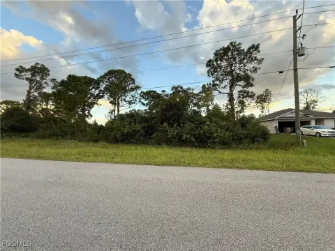 Lehigh Acres Quarter Acre Lot