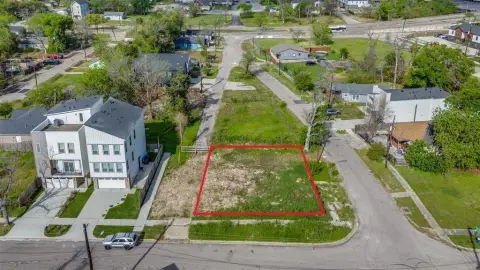 Houston Corner Lot Opportunity