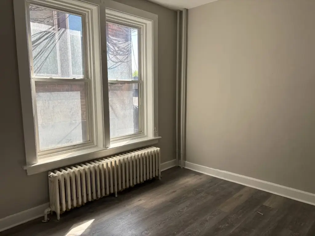 Picture 4