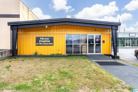 ANNISTON Office Renovation Opportunity