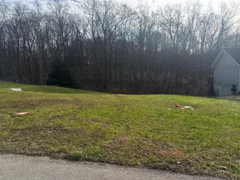 Residential Land in Crittenden, KY