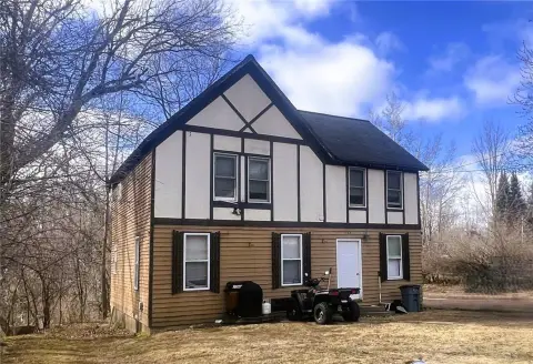 Ladysmith Duplex: Investment Opportunity