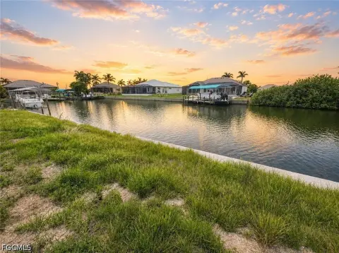 Cleared Gulf-Access Waterfront Lot