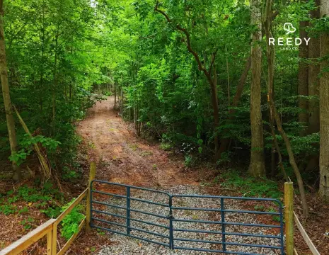 Unrestricted Land with Creek Frontage