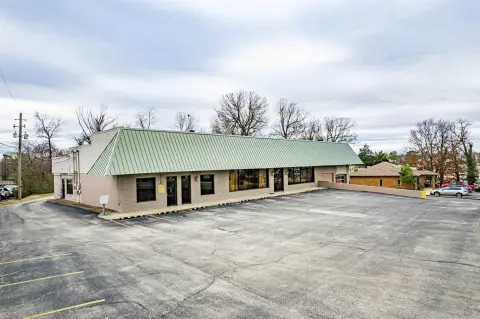 Mountain Home Commercial Property For Sale