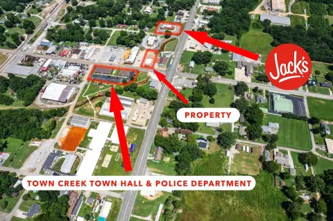 Town Creek Commercial Building For Sale