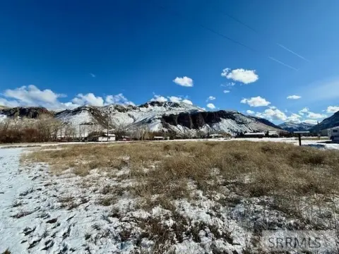 Land Near Salmon River Corridor