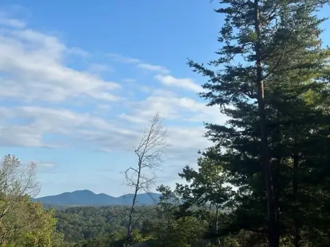 Buildable Lot with Mountain Views