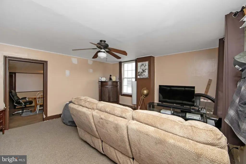Picture 12