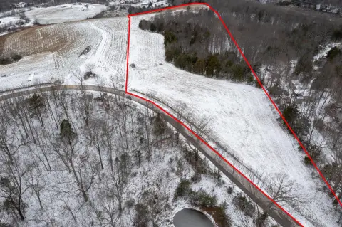 Kentucky Land with Pond