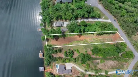 Lake Guntersville Waterfront Lot