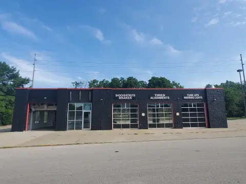 Auto Shop with Automatic Car Wash