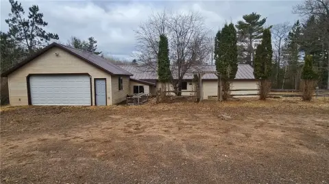 Versatile Country Property on 5.12 Acres