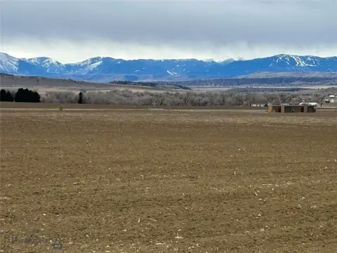 Productive Irrigated Land in Montana