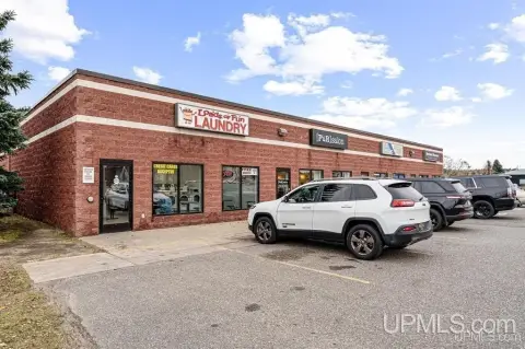 Retail Space with Accessible Entry