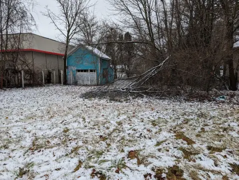 Commercial Lot with Garage