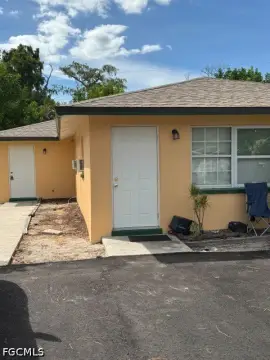 Duplex with 2024 Roof