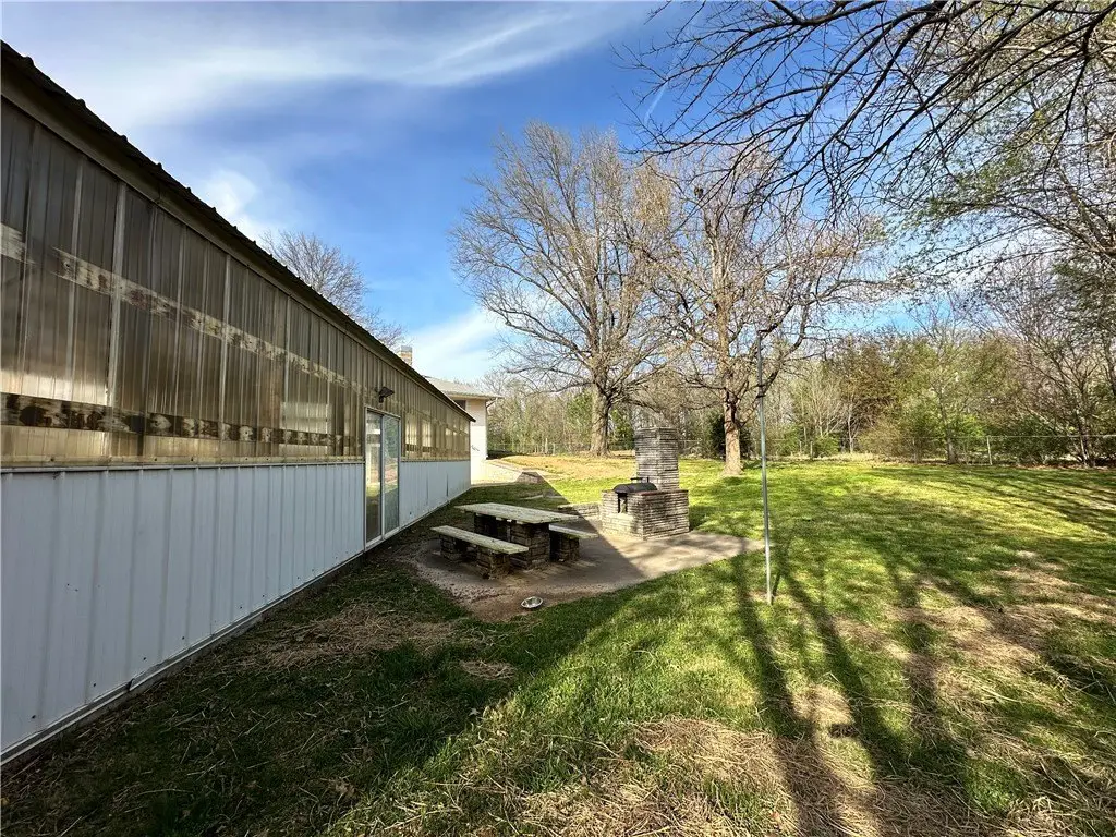 Picture 19