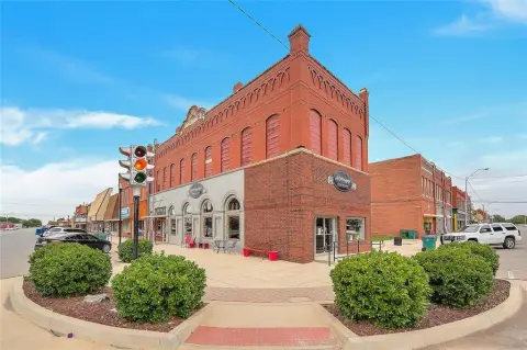 Historic Mixed-Use Building