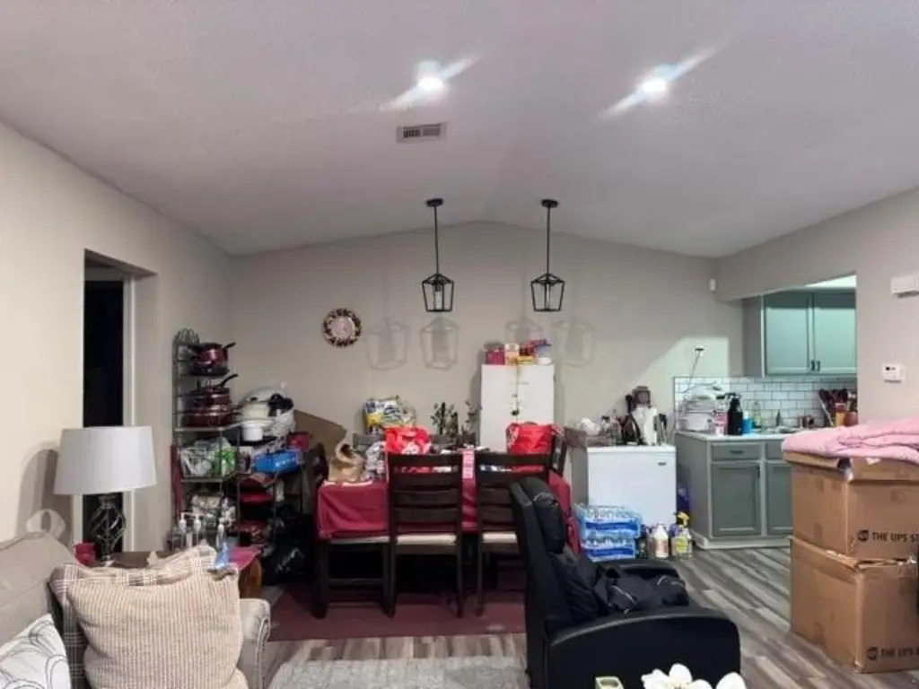 Picture 10